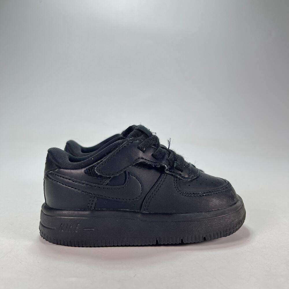 Nike Force 1 Low EasyOn Triple Black Hook & Loop Shoes FN0236 001 Kids Size 7C